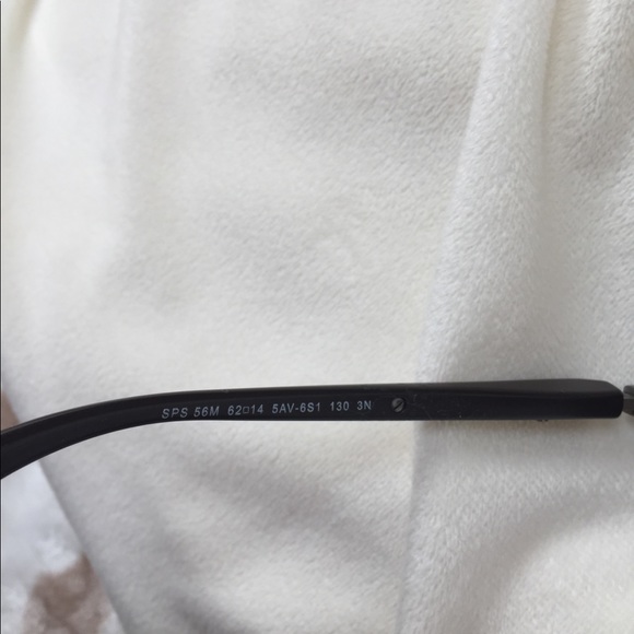 Prada sunglasses - Picture 4 of 6